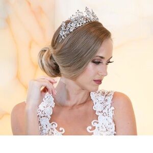 Paisley B Designs-Ivory Pearl/Silver Rhinestone Headpiece Tiara